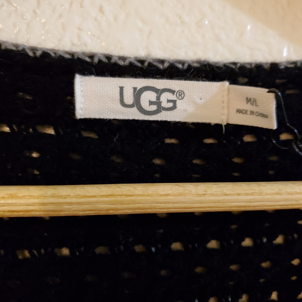 Ugg Riley Sweater Poncho - Picture 5 of 5